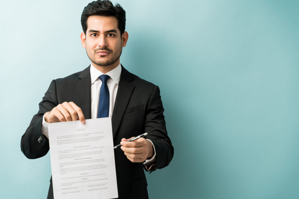 Illustration of UK employers reviewing visa options without a sponsor licence, showing alternatives such as Global Talent, Youth Mobility, and Graduate routes.